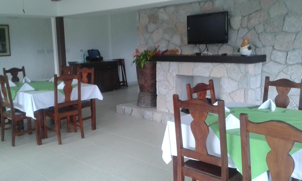 Hotel Campestre El Valle de Anton Bagian luar foto