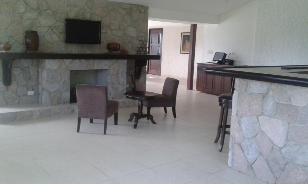Hotel Campestre El Valle de Anton Bagian luar foto